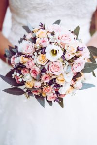 vestuvinė gėlių puokštė