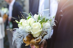 vestuvinės gėlių puokštės